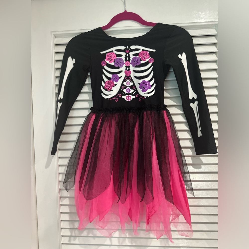 Pre loved H&M skeleton dress tutu girls black / pink size 6-8year